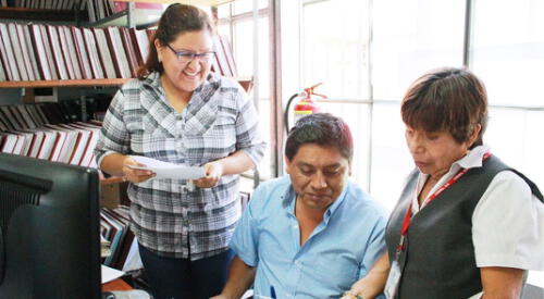 El Decreto Supremo N° 279-2024-EF establece un aumento salarial para los trabajadores del sector público desde 2025. elpopular.pe