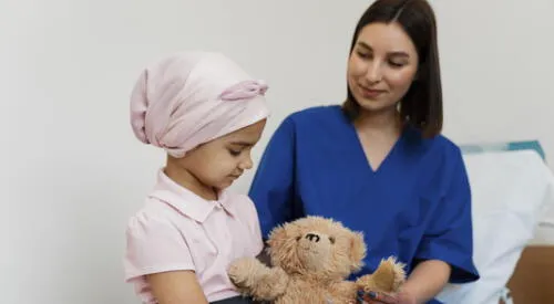 El cáncer también puede afectar a los niños elpopular.pe