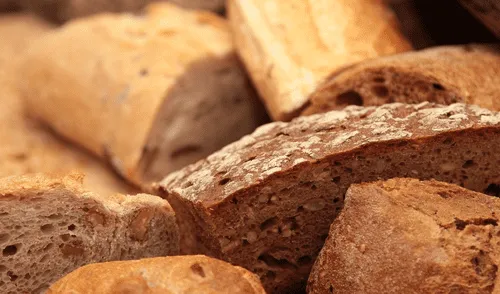 Pan retirado por contener fragmentos de vidrio. elpopular.pe