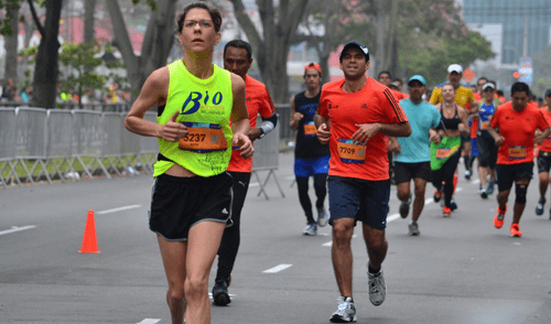 Corredor fallece tras colapsar en plena competencia. elpopular.pe