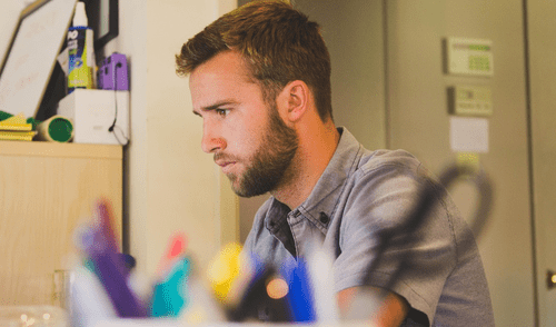 Nueva ola de despidos deja a miles sin trabajo en tiempo récord. elpopular.pe