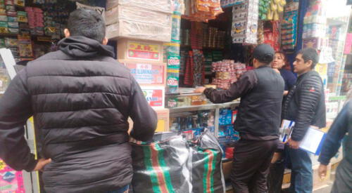 Miles de cigarrillos ilegales decomisados en La Parada, Ate y Centro de Lima elpopular.pe