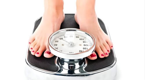¿Te pesas todos los días? Conoce la frecuencia y hora ideal para hacerlo correctamente y apoyar tu proceso de adelgazamiento. elpopular.pe