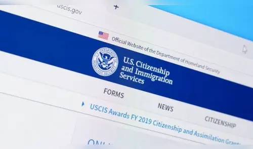 Revisa el estatus de tu caso de inmigración en línea. elpopular.pe