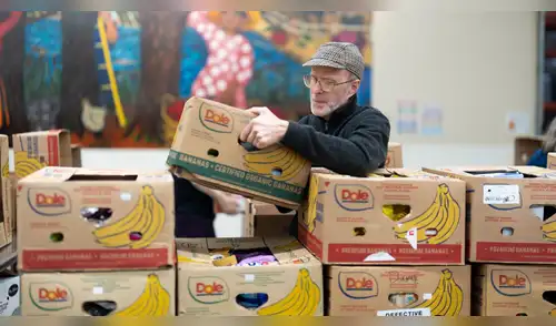 Comida gratis en Chicago hoy opciones para hogares afectados por recortes SNAP. elpopular.pe