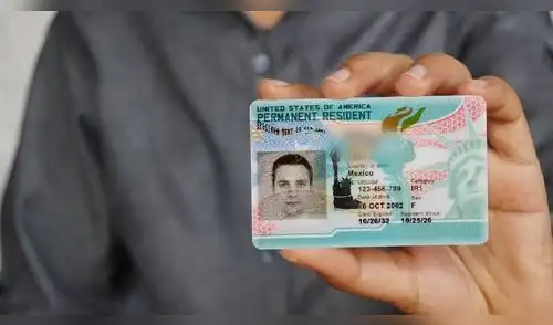 Obtén la green card mediante la modalidad de registro vía Uscis. elpopular.pe