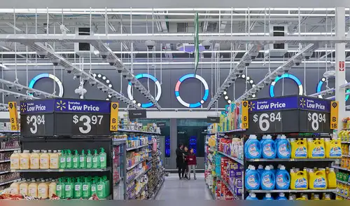 Arrestan a mujer en Walmart de Clermont y autoridades revelan la posible condena. elpopular.pe