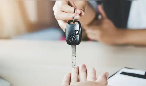 ¿Vas a comprar un auto usado? Conoce cuántos dueños tuvo el vehículo por placa elpopular.pe