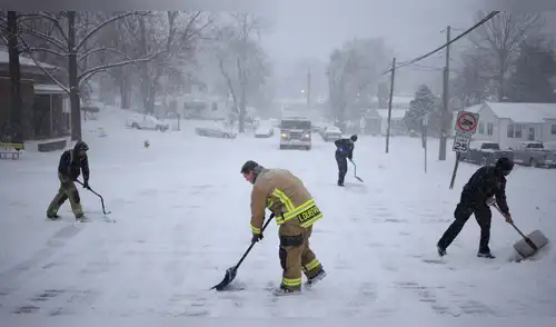 Caos climático un estado del sur de EEUU podría sufrir apagones por frío extremo. elpopular.pe
