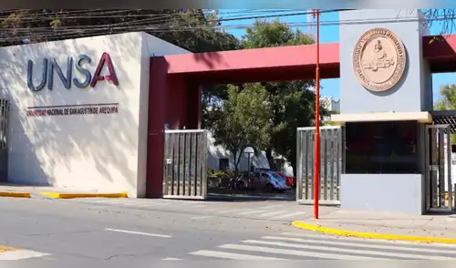 Arequipa: joven universitaria fallece tras caer del cuarto piso del pabellón de Administración de la UNSA elpopular.pe