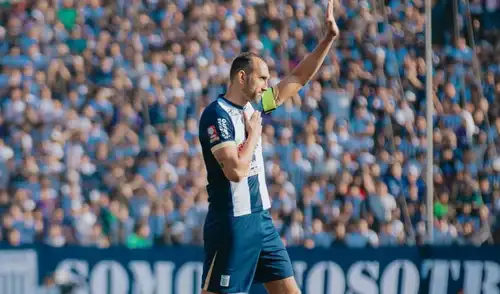 Hernán Barcos fue bicampeón con Alianza Lima en 2021 y 2022. Foto: Instagram elpopular.pe