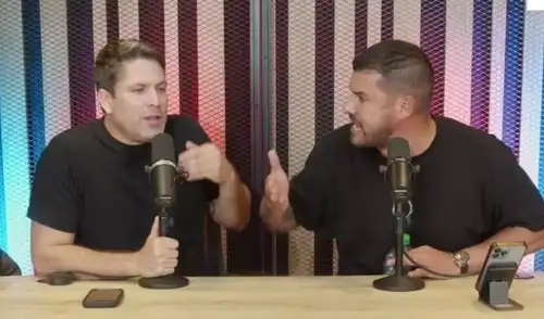 Erick Delgado le respondió fuerte a 'Paco' Bazán por enviarle una carta notarial. Foto: captura/YouTube elpopular.pe