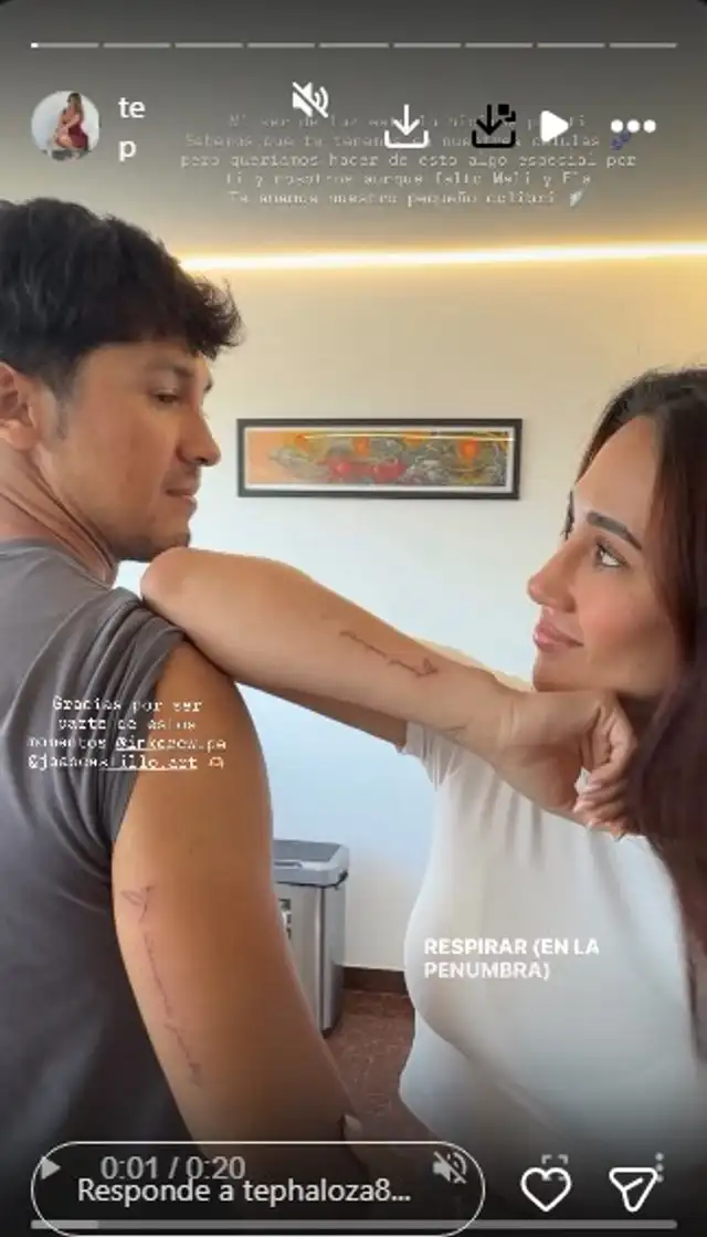 Tepha Loza ROMPE EN LLANTO al mostrar el tatuaje que se hizo con su hermano en honor a su mamá.