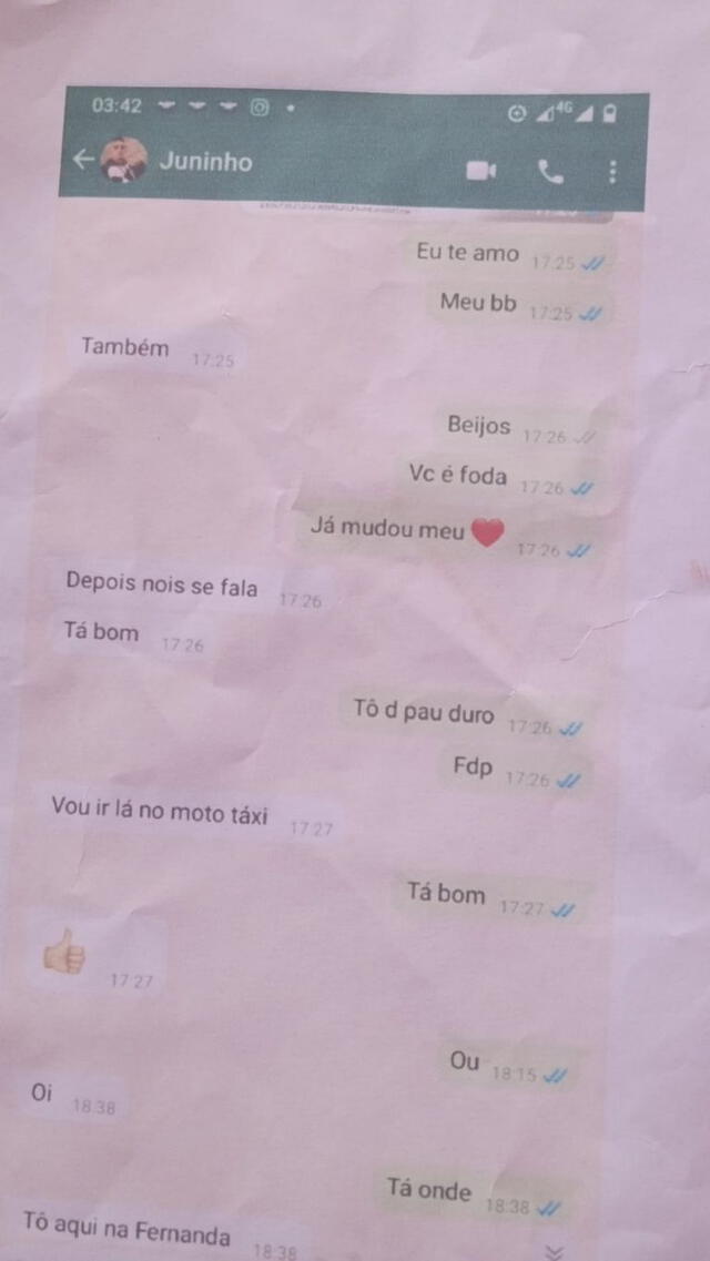 Conversaciones íntimas entre el padre de Camila y su esposo.