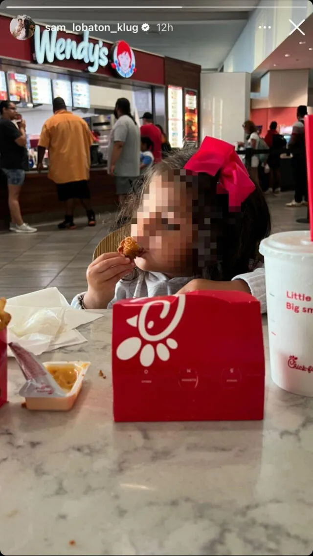  Samahara Lobatón y su bebé pasando tiempo juntas en un centro comercial de Estados Unidos.    