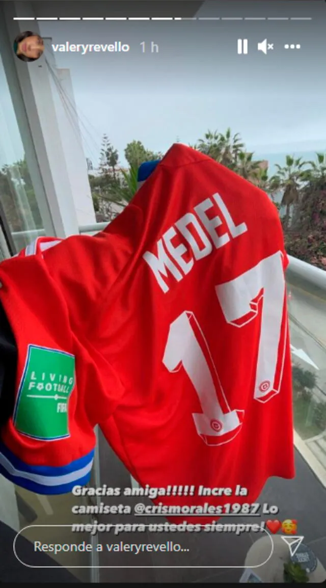 Valery Revello lució camiseta de Gary Medel. | FUENTE: Instagram.   