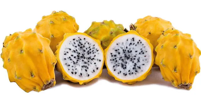  Las presentaciones de la pitahaya se observan comúnmente en colores como amarillo y rojo. Foto: Revista Industria Alimentaria   