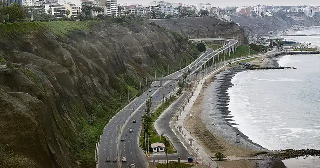 <strong>Lima amaneció con un inusual olor a pescado</strong> <strong>Lima amaneció con un inusual olor a pescado</strong>