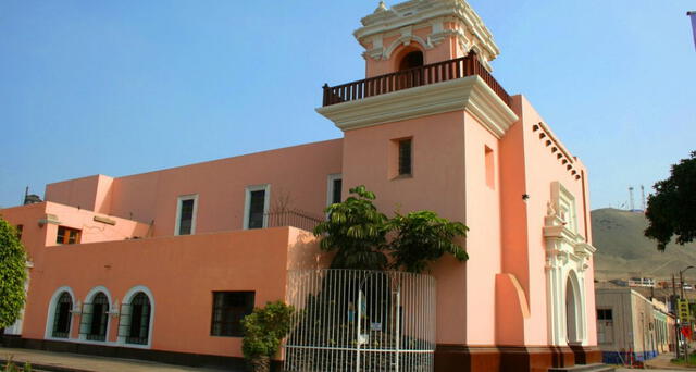  Iglesia San Pedro - Ancón.   