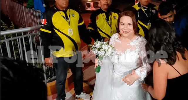 Susan Pacheco llegando a su boda.  