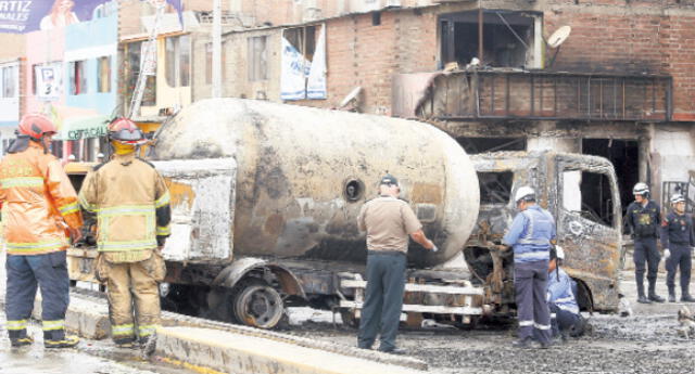 Villa El Salvador: Cisterna llevaba la válvula abierta al momento de explosión El Popular