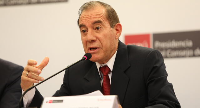 No tendremos una vacuna contra el coronavirus hasta dentro de año y medio, advirtió ministro de Defensa El Popular