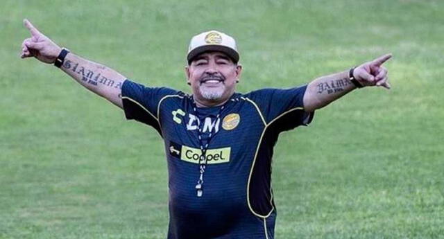 Diego Maradona feliz de volver a los entrenamientos con Gimnasia El Popular