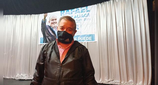 Efraín Aguilar dio detalles de su candidatura al Congreso por el partido Renovación Popular.