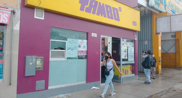 Callao: ladrones rompen vidrio de tienda Tambo y se roban varios productos El Popular