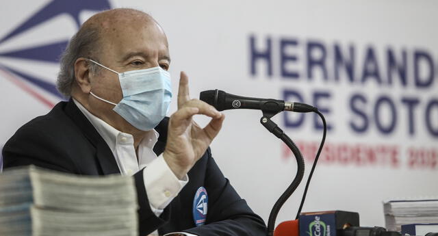 Hernando de Soto se vacunó contra el coronavirus el 1 y 22 de marzo en Estados Unidos.