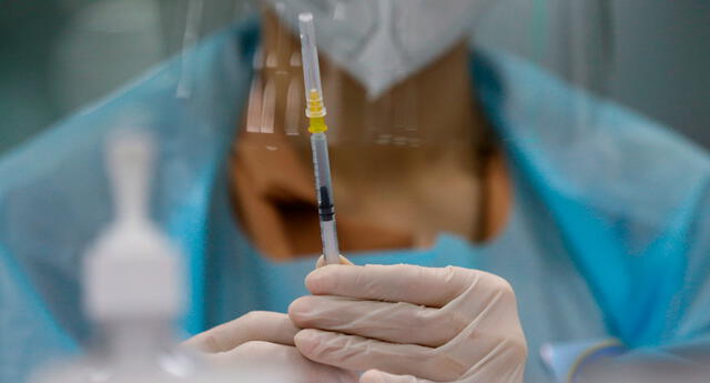 Tailandia: Enfermera murió pese a tener las dos dosis de la vacuna china Sinovac El Popular