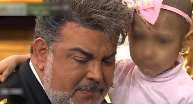 Andrés Hurtado llora la pérdida de la pequeña Christel.