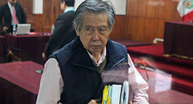 Alberto Fujimori fue llevado de emergencia al hospital de Ate.