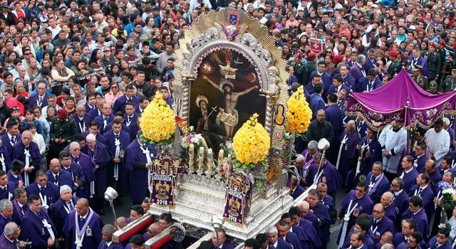 El Señor de los Milagros realiza cinco recorridos al año. 