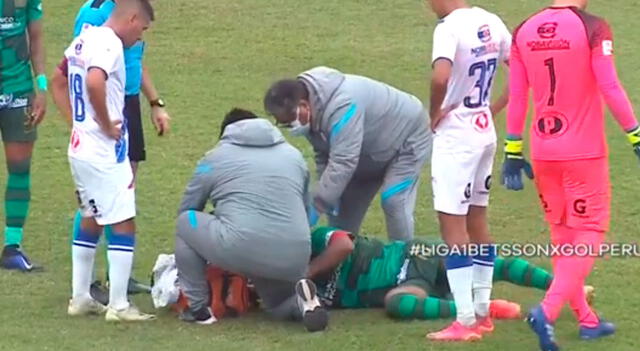 El Dr. Hugo Blácido atemdió a Jefferson Farfán antes del partido. | FUENTE: GOLPERU.   
