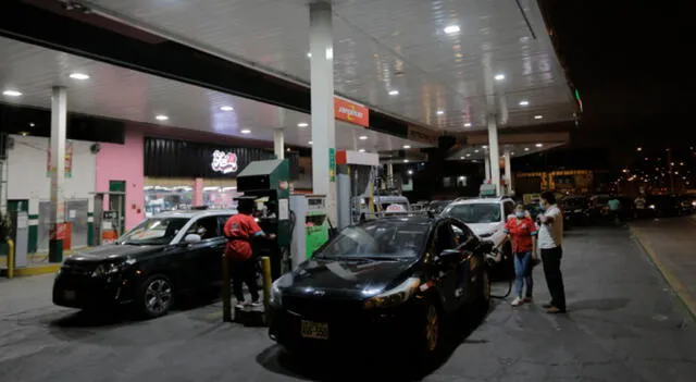 La venta de solo dos tipos de gasolina será a partir del 2023.   