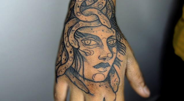 Significado del tatuaje de Medusa