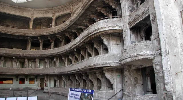 Reconstrucción del Teatro Municipal de Lima. 