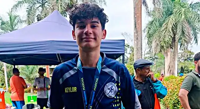 <br> Keylor Durán Díaz, joven atleta que murió ahogado tras salvar a su abuela y tía en el mar.   