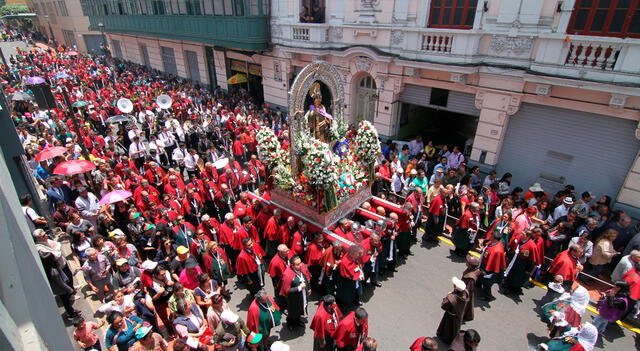 Procesión de San Judas Tadeo en Perú. | Créditos: Virgilio Grajeda - GLR   