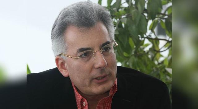 Álvaro Vargas Llosa. 