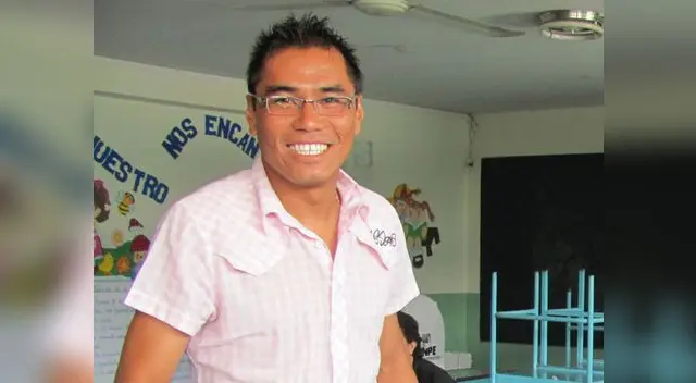 No le importa lo que diga o haga su ex. No le importa lo que diga o haga su ex.