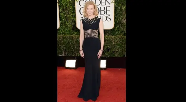 Nicole Kidman en una traje de Alexander McQueen para su colección primavera-verano 2013