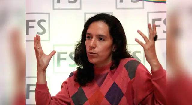 Indignada. Indignada.