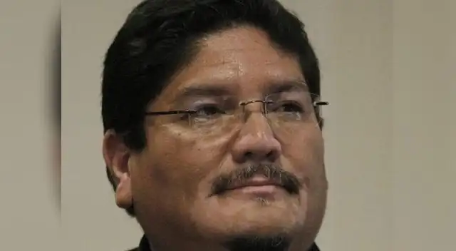 Pastor José Luis Linares Cerrón, uno de los principales promotores de la Revocatoria, hoy acusado de violación. Pastor José Luis Linares Cerrón, uno de los principales promotores de la Revocatoria, hoy acusado de violación.