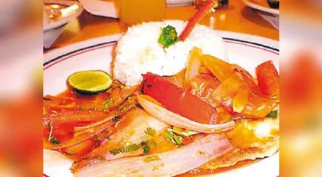 Pescado a la chorrillana. Pescado a la chorrillana.