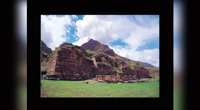 La Ley N° 28296  establece las políticas nacionales de defensa, protección y promoción del Patrimonio Cultural de la Nación. 