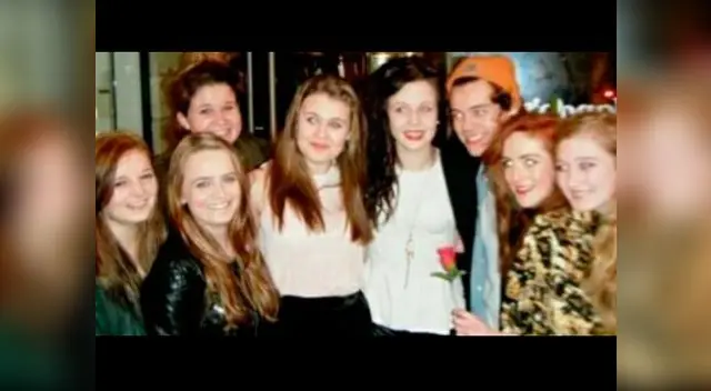 Harry Styles: a falta de Taylor Swift celebró San Valentín con decenas de chicas Harry Styles: a falta de Taylor Swift celebró San Valentín con decenas de chicas