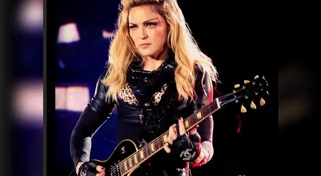 Madonna estrena cuenta en Instagram con eróticas fotos.