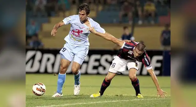 Real Garcilaso 1- 0 Cerro Porteño.